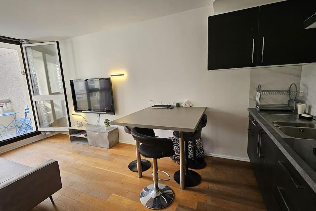Chambres D'Hotes "The Lake House" - 20 Min To Paris By Metro クレテイユ エクステリア 写真